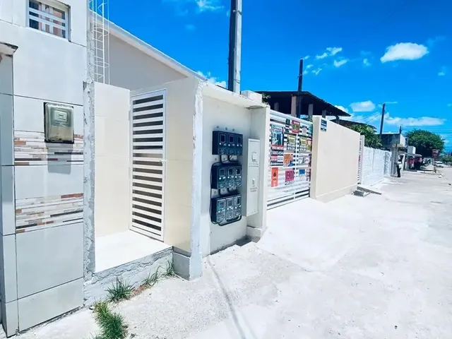 Imagem: O apartamento possui 2 Dormitórios, 1 Banheiro, 1 Vaga na