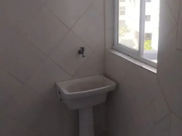 Imagem 4: Apartamento para Aluguel com 72M² com 2 Quartos, 1 Suíte a Beira Mar no Bairro De