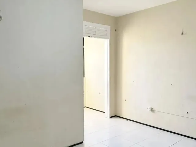 Imagem 15: Imóvel para Aluguel Possui 55 Metros Quadrados com 3 Quartos em Itaperi - Fortaleza - Ce