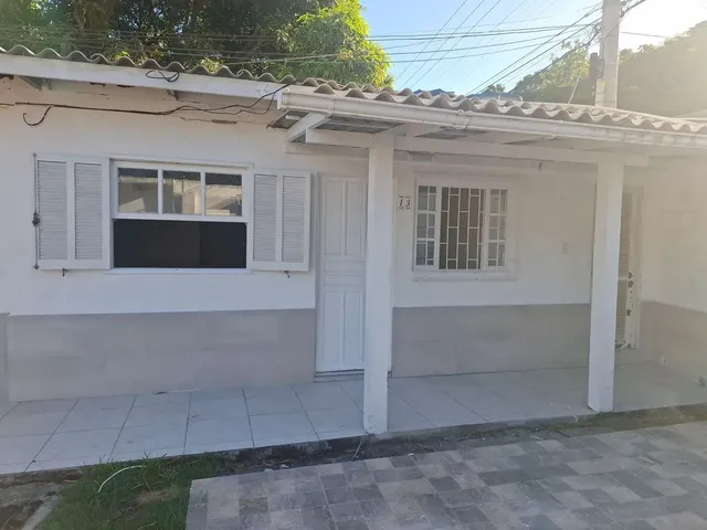 Imagem: Aluguel Anual Casa em Pequeno Condomínio