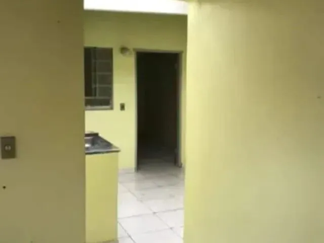 Imagem 1: Casa de Fundos Casa com 2 dormitórios