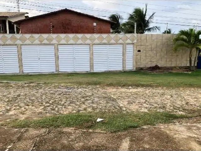 Imagem: Casa Duplex em Condomínio com Piscina