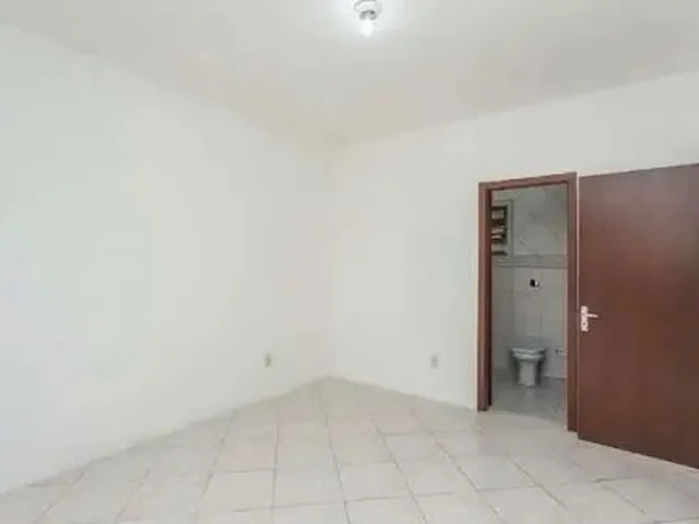 Imagem 6: Casa com 3 Dormitórios para Alugar, 396 M² por R$ 2.764,00/Mês - Cavalhada - Porto