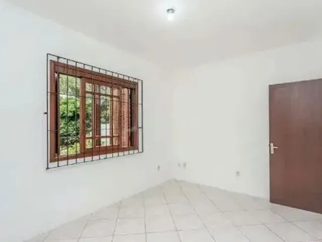 Imagem 16: Casa com 3 Dormitórios para Alugar, 396 M² por R$ 2.764,00/Mês - Cavalhada - Porto