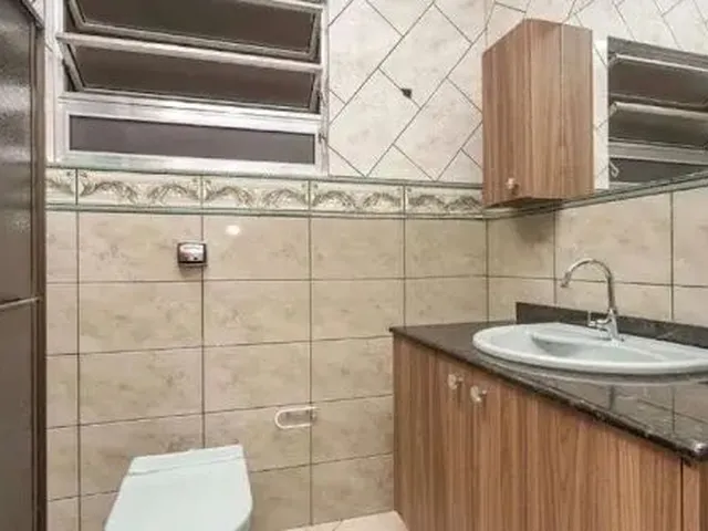Imagem 10: Casa com 3 Dormitórios para Alugar, 396 M² por R$ 2.764,00/Mês - Cavalhada - Porto