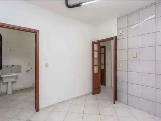 Imagem 14: Casa com 3 Dormitórios para Alugar, 396 M² por R$ 2.764,00/Mês - Cavalhada - Porto