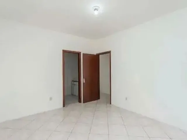 Imagem 13: Casa com 3 Dormitórios para Alugar, 396 M² por R$ 2.764,00/Mês - Cavalhada - Porto