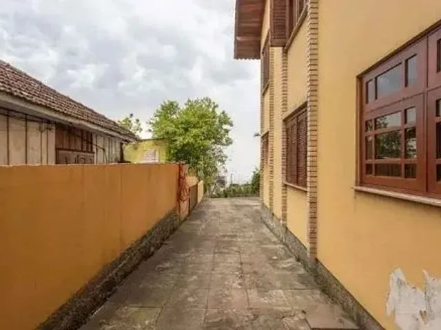 Imagem 4: Casa com 3 Dormitórios para Alugar, 396 M² por R$ 2.764,00/Mês - Cavalhada - Porto