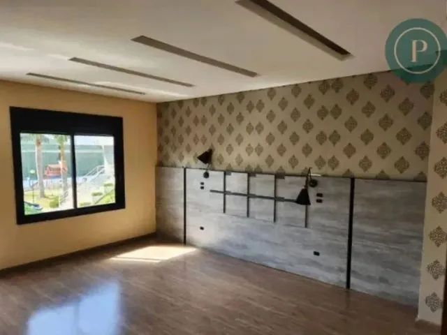 Imagem 5: Casa com 3 Dormitórios para Alugar, 224 M² - Xaxim - Experimente o Atendimento