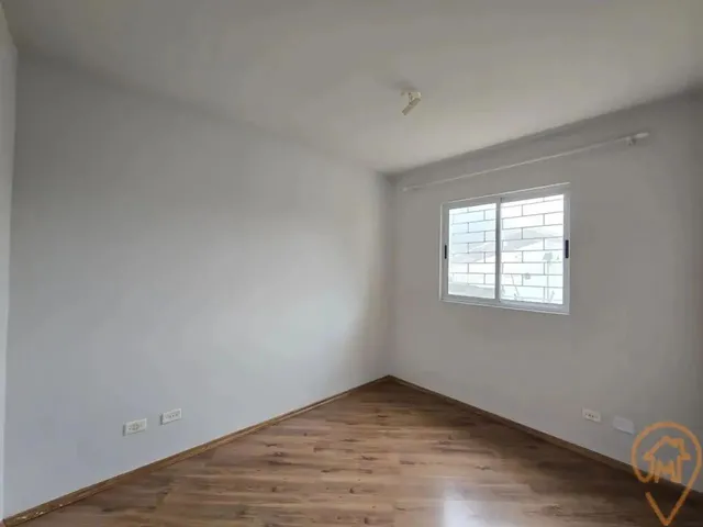 Imagem 12: Sobrado com 3 Quartos para Alugar por R$ 2490.00, 84.70 M2 - Boqueirao - Curitiba/Pr