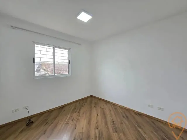 Imagem 11: Sobrado com 3 Quartos para Alugar por R$ 2490.00, 84.70 M2 - Boqueirao - Curitiba/Pr