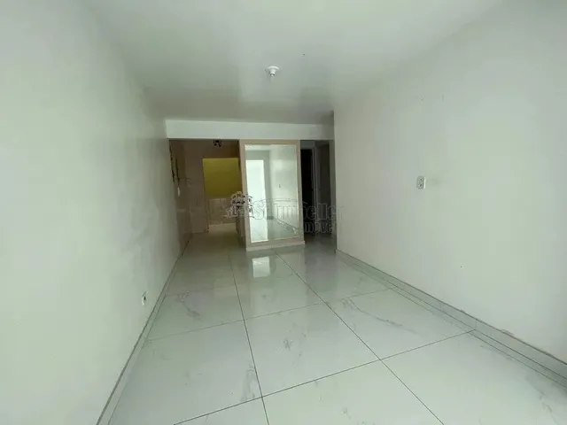 Imagem 9: Sobrado Duplex - de Frente para Rua - para Alugar no Boqueirão