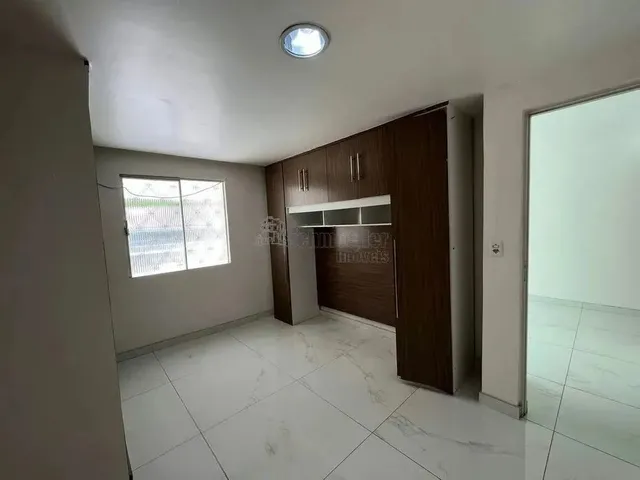 Imagem 7: Sobrado Duplex - de Frente para Rua - para Alugar no Boqueirão