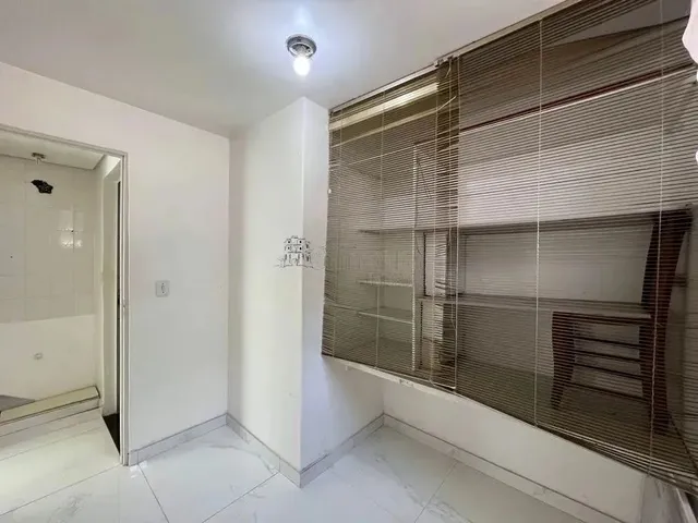 Imagem 2: Sobrado Duplex - de Frente para Rua - para Alugar no Boqueirão