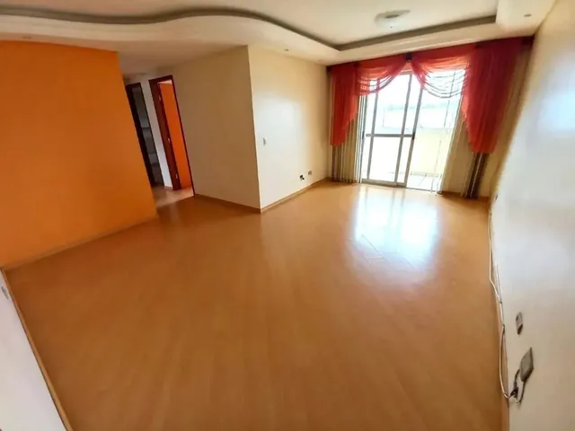 Imagem 5: Apartamento com 3 Quartos para Alugar por R$ 2300.00, 76.12 M2 - Xaxim - Curitiba/Pr