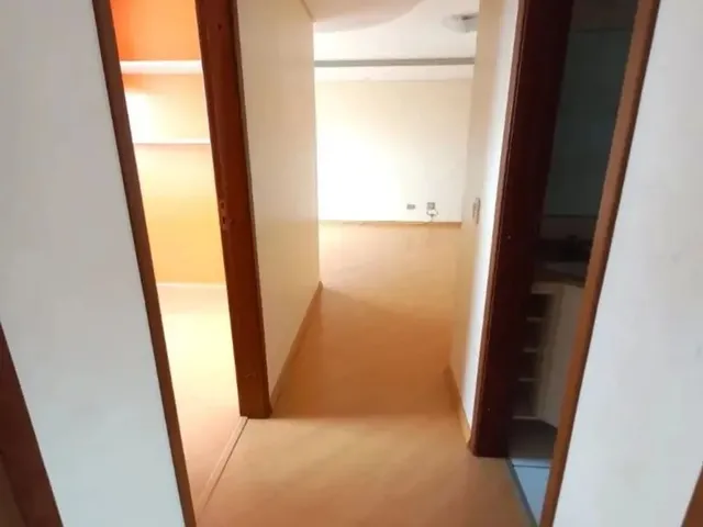 Imagem 4: Apartamento com 3 Quartos para Alugar por R$ 2300.00, 76.12 M2 - Xaxim - Curitiba/Pr