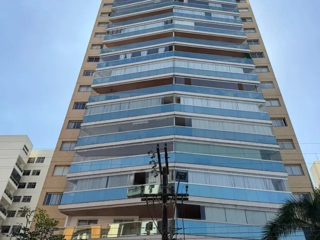 Imagem 1: Apartamento Espaçoso de 130M² com 3 Quartos e Suíte