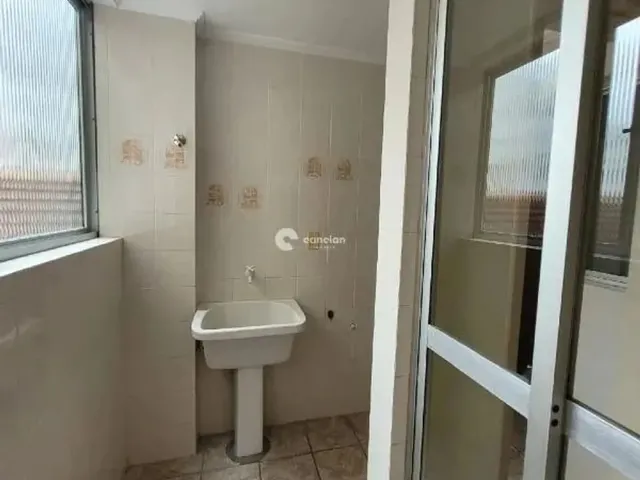 Imagem 5: Apartamento com 3 Dormitórios e Vaga Coberta em Ótima Localização