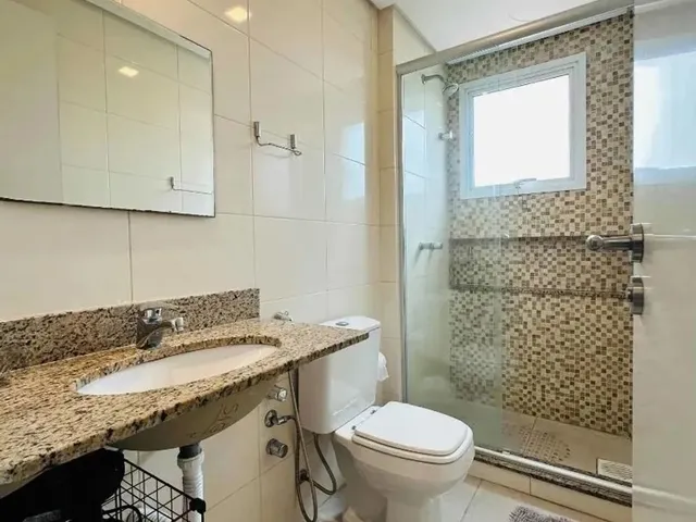 Imagem 12: Apartamento de 2 Quartos com Suíte, 2 Salas e 2 Vagas de Garagem no Partenon, Porto