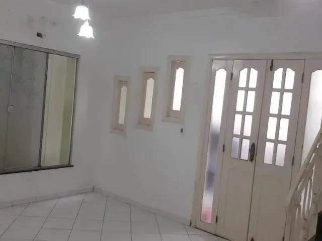 Imagem 5: Vendo/ Alugo Casa Estilo Bangalô na Cremação com 2 Suítes
