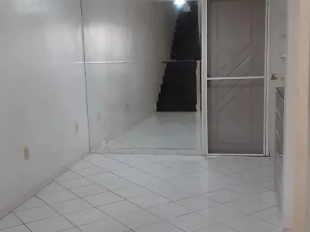 Imagem 14: Vendo/ Alugo Casa Estilo Bangalô na Cremação com 2 Suítes
