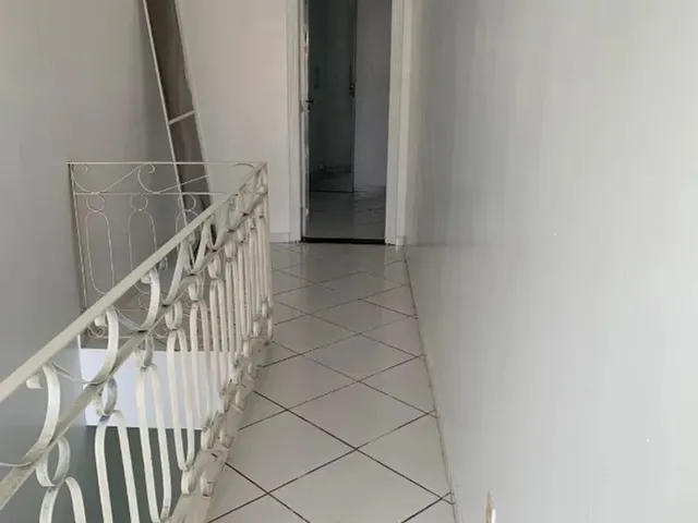 Imagem 7: Vendo/ Alugo Casa Estilo Bangalô na Cremação com 2 Suítes