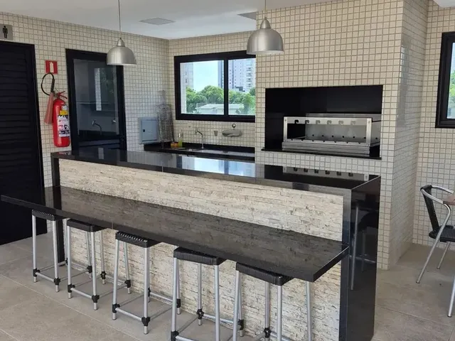 Imagem 16: Helio Pires Aluga Apartamento Mobiliado no Ed. Sorrento 2 Suites + Dependência Completa