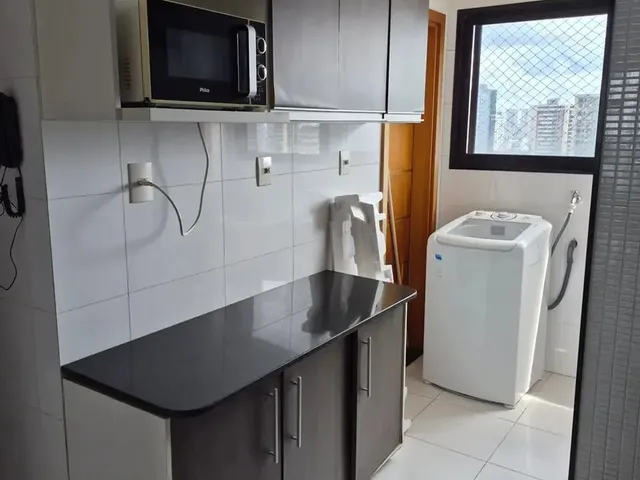 Imagem 9: Helio Pires Aluga Apartamento Mobiliado no Ed. Sorrento 2 Suites + Dependência Completa