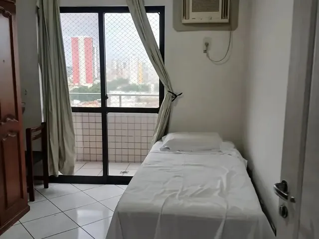Imagem 10: Imóvel para Aluguel Possui 110 Metros Quadrados com 3 Quartos em Marco - Belém - Pa