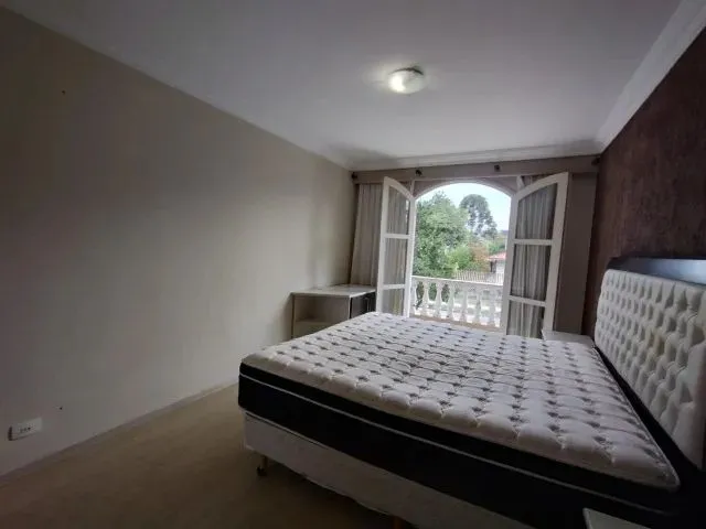 Imagem 3: Quartos de Solteiros e Suítes para Casal em Curitiba