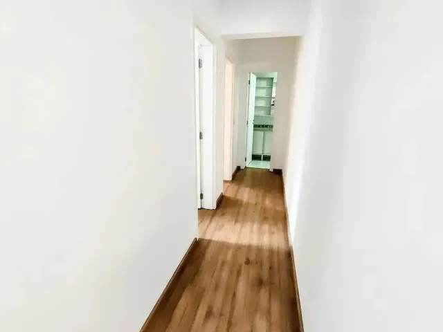 Imagem 11: Apartamento com 2 Quartos para Alugar por R$ 3000.00, 64.00 M2 - Centro - Curitiba/Pr