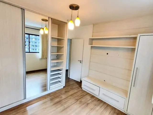 Imagem 15: Apartamento com 2 Quartos para Alugar por R$ 3000.00, 64.00 M2 - Centro - Curitiba/Pr