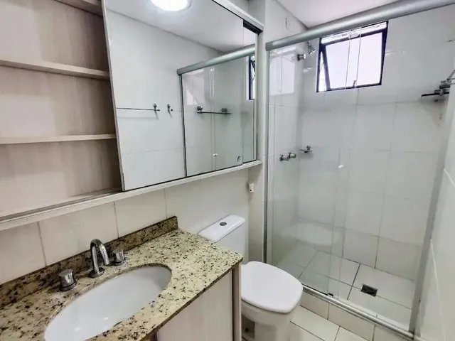 Imagem 12: Apartamento com 2 Quartos para Alugar por R$ 3000.00, 64.00 M2 - Centro - Curitiba/Pr