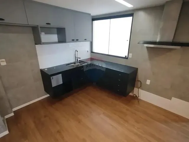 Imagem 7: Apartamento de 3 Quartos, 1 Suite, 3 Banheiros, 2 Vagas de Garagem com Aproximadamente 120