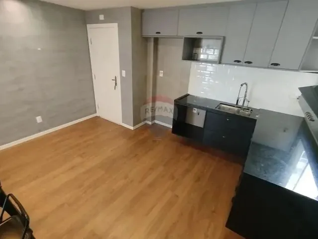 Imagem 10: Apartamento de 3 Quartos, 1 Suite, 3 Banheiros, 2 Vagas de Garagem com Aproximadamente 120
