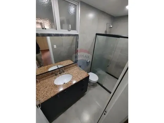 Imagem 14: Apartamento de 3 Quartos, 1 Suite, 3 Banheiros, 2 Vagas de Garagem com Aproximadamente 120