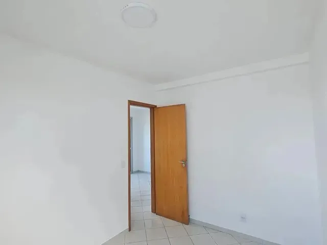 Imagem 2: Imóvel em Jardim Camburi com 2 Quartos, Sala, Varanda, Elevador, Ventilação Natural