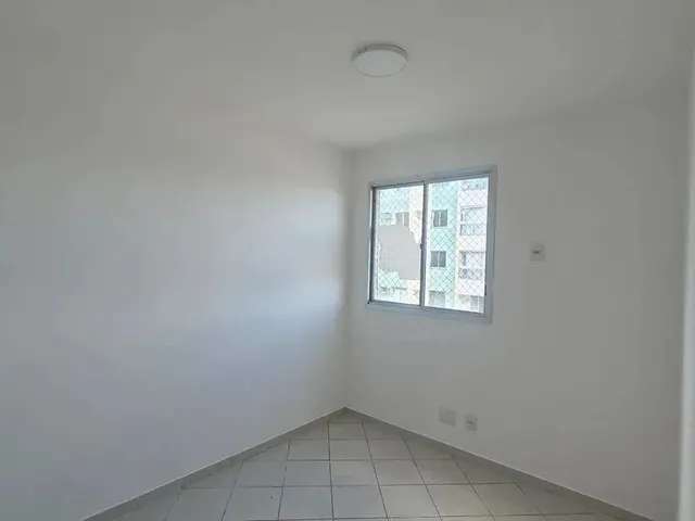 Imagem 7: Imóvel em Jardim Camburi com 2 Quartos, Sala, Varanda, Elevador, Ventilação Natural