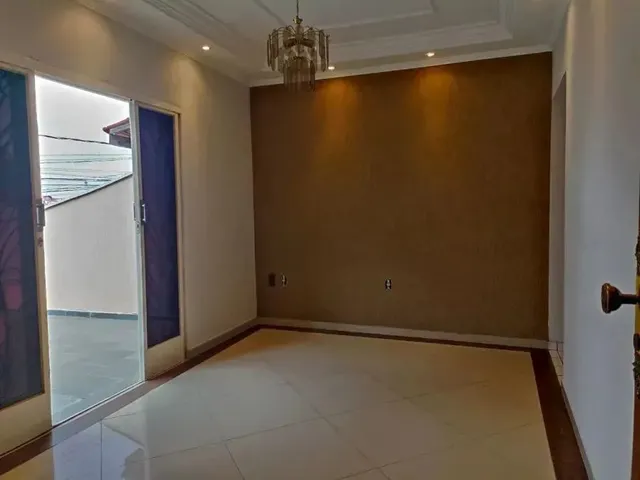 Imagem: Casa Ampla Próx. Shopping Cidade/ 2 Dorm./
