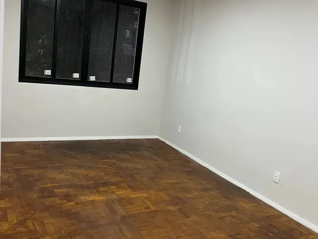 Imagem 6: Apartamento 2 Quartos , Primeiro Andar de Escada Sem Garagem