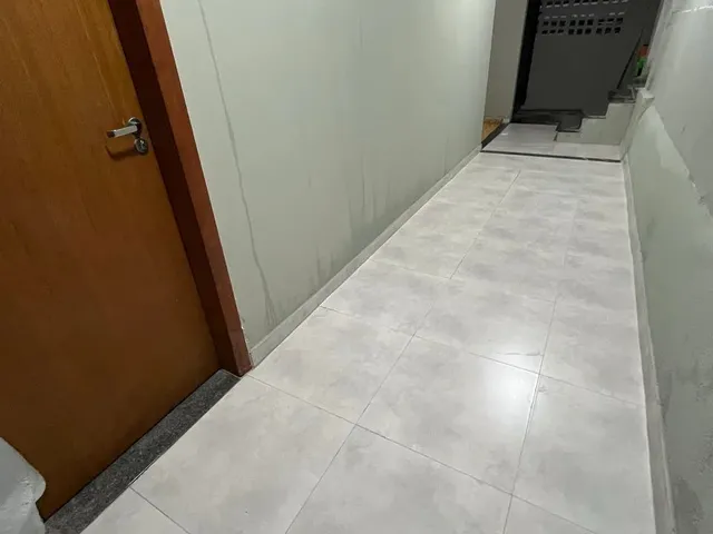 Imagem 11: Apartamento 2 Quartos , Primeiro Andar de Escada Sem Garagem