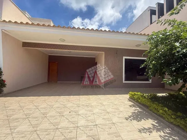 Imagem: A casa em condomínio possui 3 Dormitórios, 1 Suíte, 3