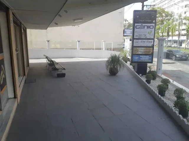 Imagem 9: Sala Comercial com Sobreloja e Banheiro
