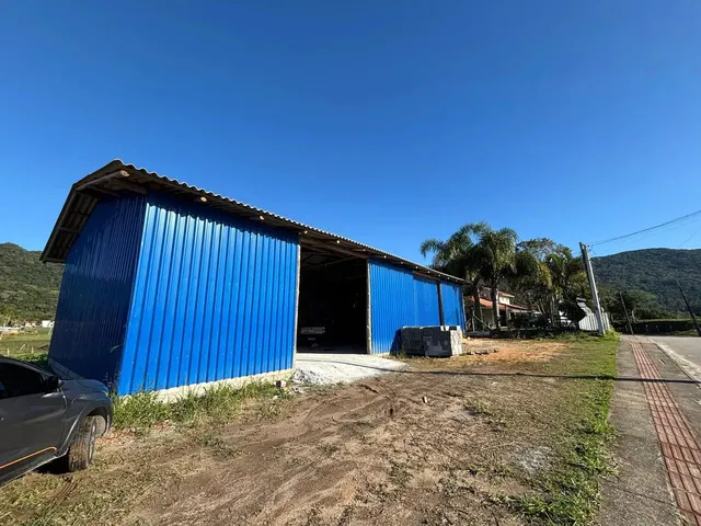 Imagem: Imóvel para Aluguel Possui 200 Metros Quadrados