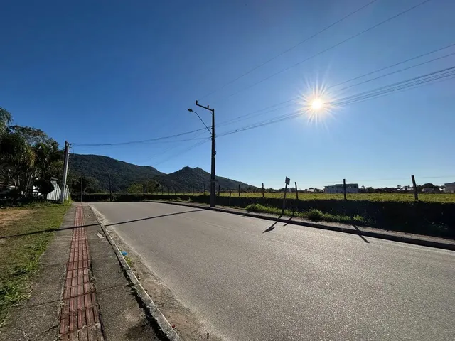 Imagem 2: Imóvel para Aluguel Possui 200 Metros Quadrados em Encantada - Garopaba - Sc