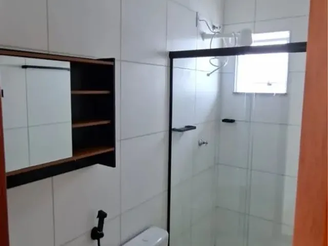 Imagem 1: Casa 2/4, Sendo Uma Suíte !
