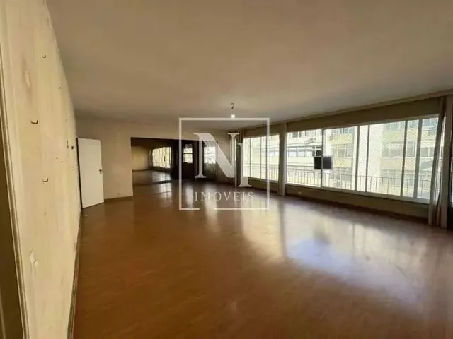 Imagem: O apartamento possui 3 Dormitórios, 1 Suíte, 4 Banheiros,