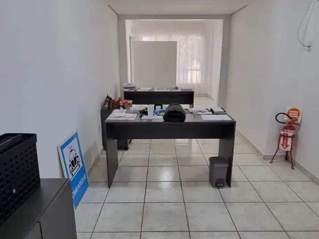 Imagem 5: Sala Comercial Térrea no Centro a Poucos Metros da Praça do Congresso Medindo 35,00M²
