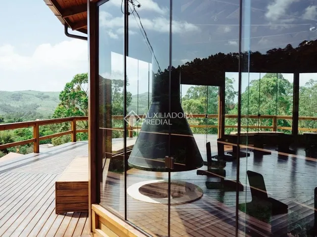 Imagem: Propriedade Única de 20.000 M² com Cachoeira