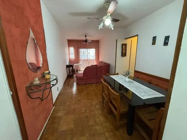 Imagem: O apartamento possui 2 Dormitórios, 1 Banheiro, 1 Vaga na